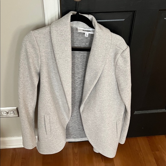 BB Dakota by Steve Madden Jackets & Blazers - BB Dakota by Steve Madden Cream Blazer